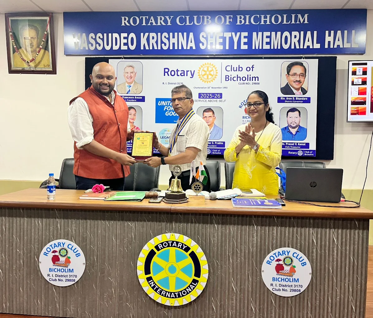 Comfortable pedicure station